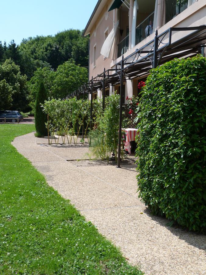 Hotel La Terrasse Marnand Bagian luar foto